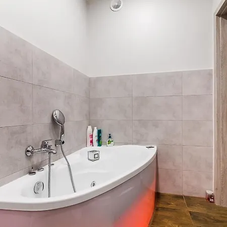 Goscinne Weronika ホームステイ